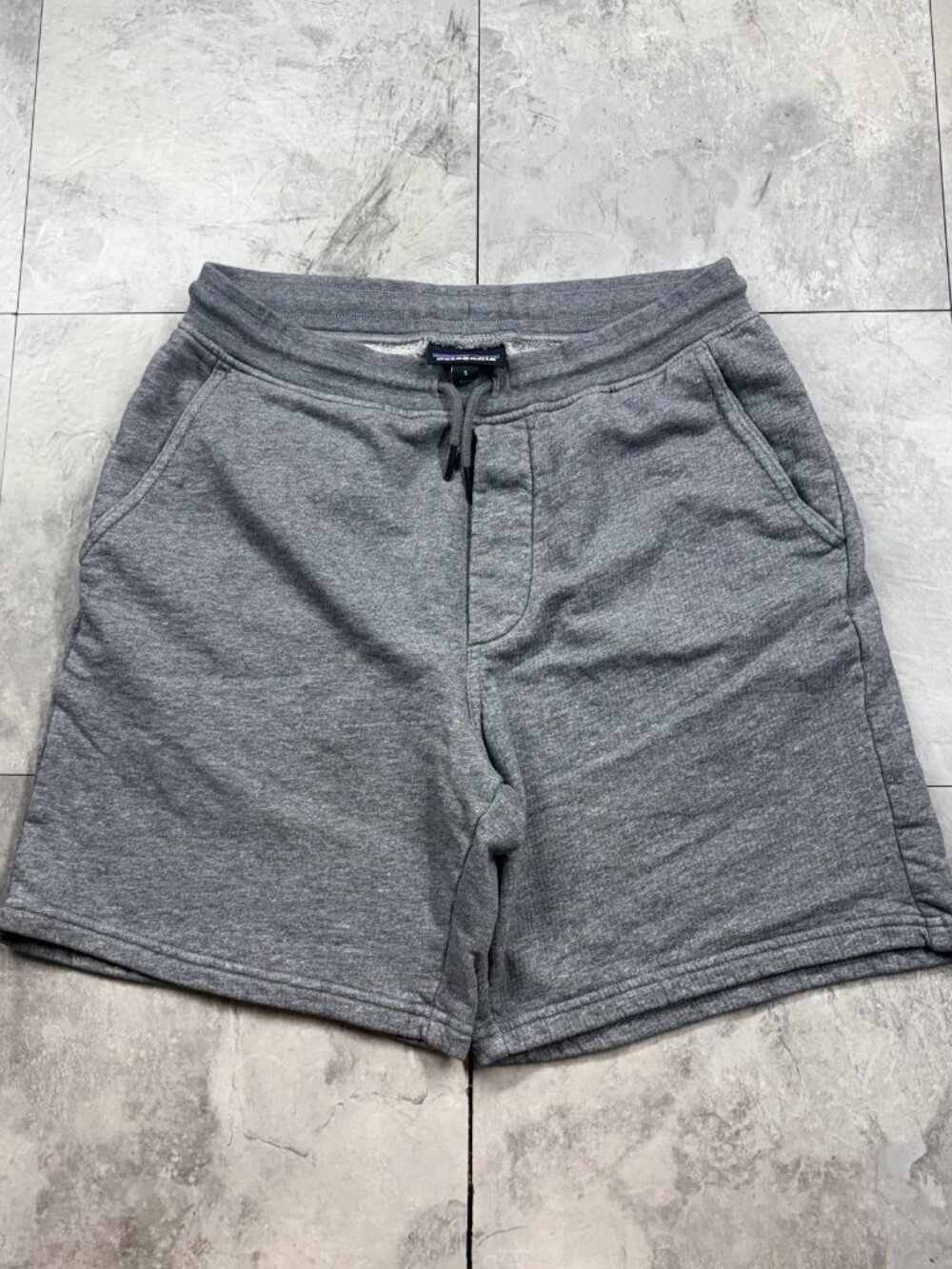 Patagonia Fleece Shorts Men's S Gray Drawstring Button Back Pocket Y2K